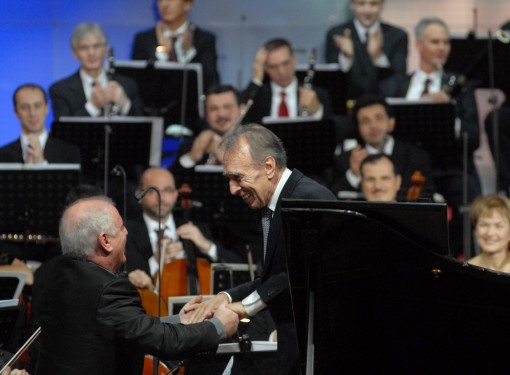 Barenboim, Claudio Abbado, and the Filarmonica della Scala